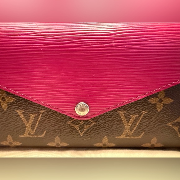 LOUIS VUITTON Barbie Monogram Epi Marie-Lou Long Clutch/ Wallet Fuchsia - Picture 2 of 16